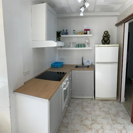 Perfect Space To Relax 3 Bedroom With Balcony E2ev