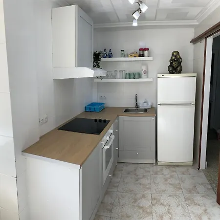Perfect Space To Relax 3 Bedroom With Balcony Esp2ev